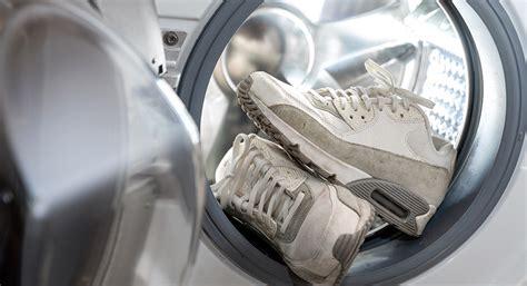 weisse nike airmax in die waschmaschine|waschen sneaker in der waschmaschine.